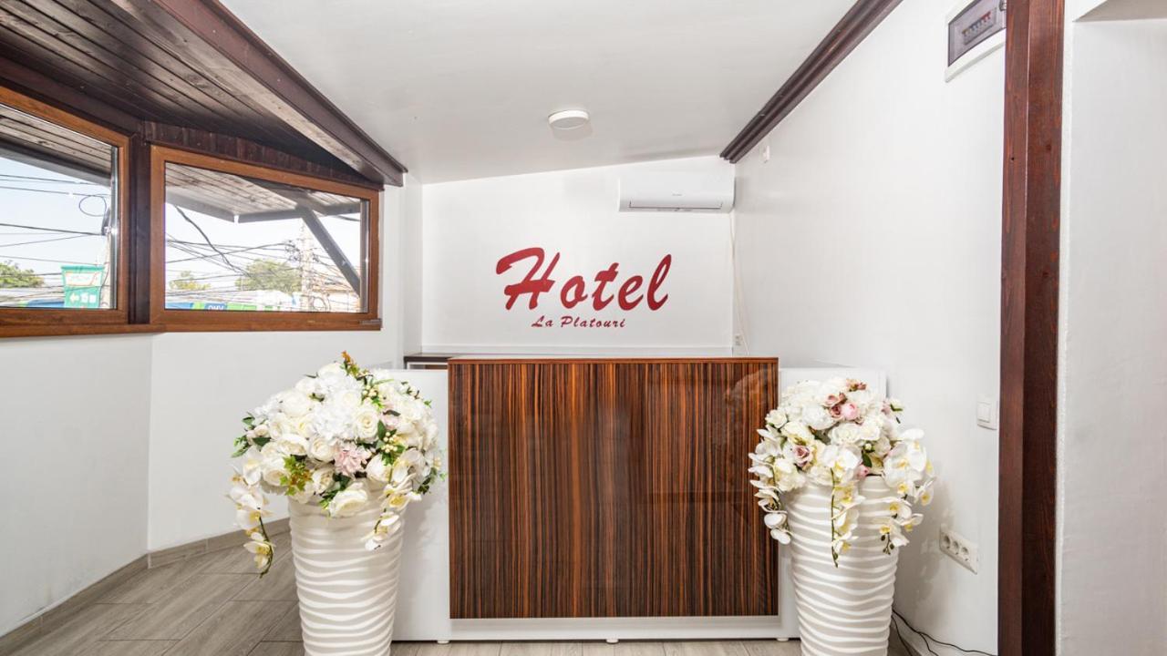 Hotel La Platouri Voluntari Extérieur photo